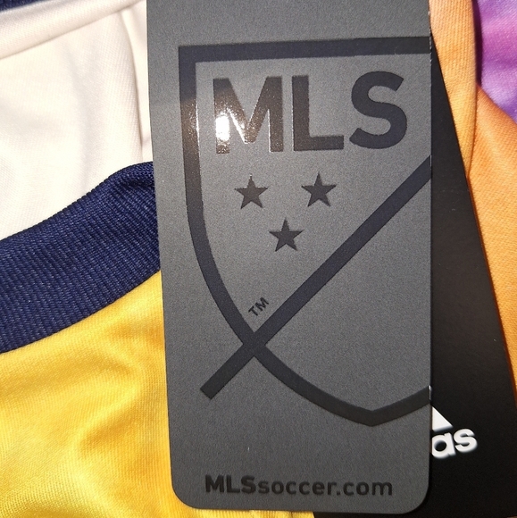 Sold Out - Picture 6 of 8